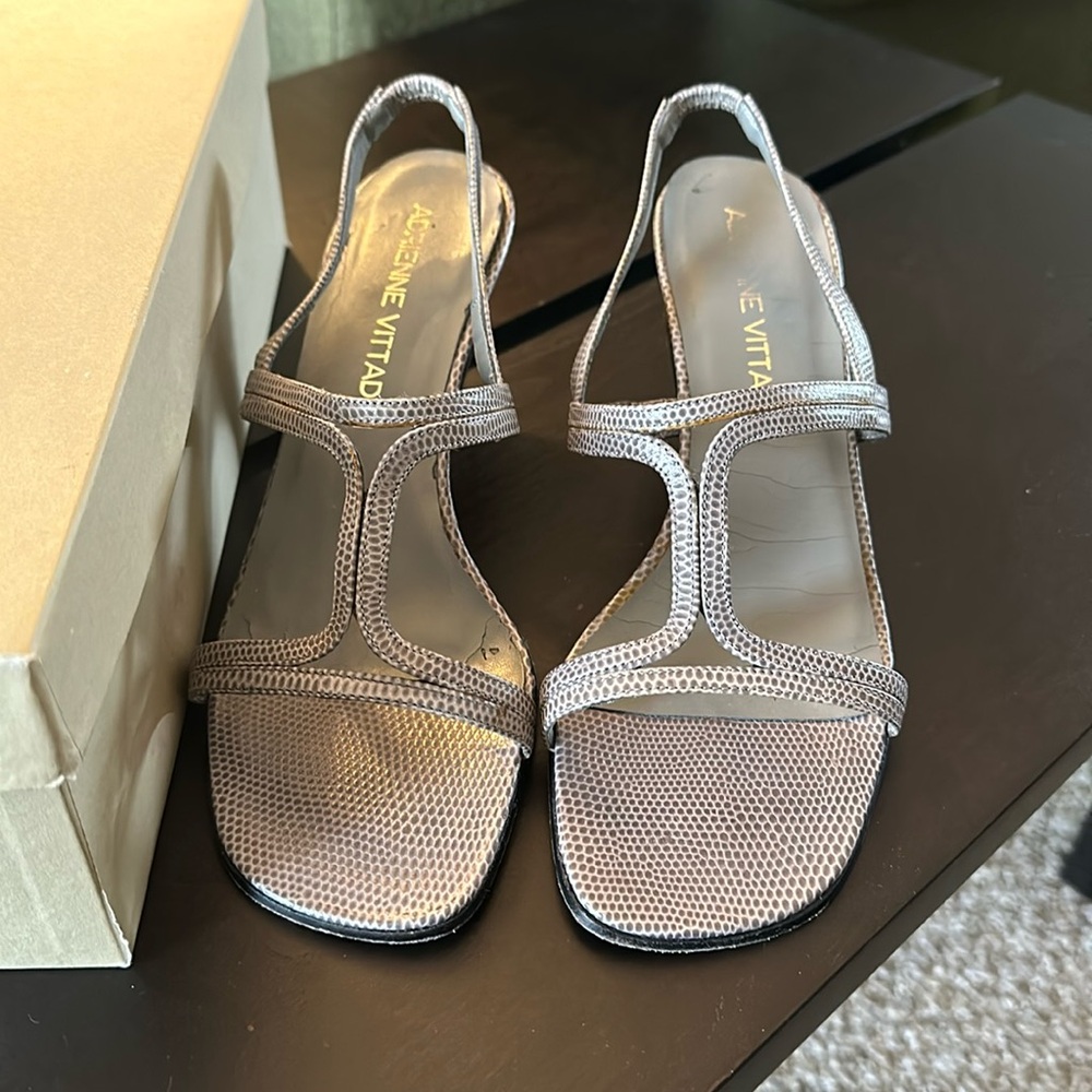 Adrienne Vittadini grey sandal heels with box